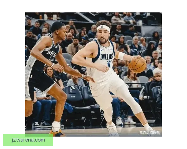 克莱4分钟轰下14分挑衅马刺替补席回应摆烂计划