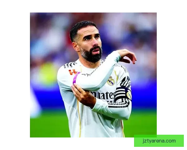 亚马尔赛后回更衣室一路抱怨情绪失控表现引关注